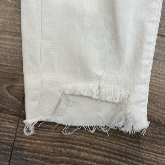 JUST BLACK White size 26 Raw Frayed Step Hem & Distressed Knees Skinny Jean - Picture 6 of 6
